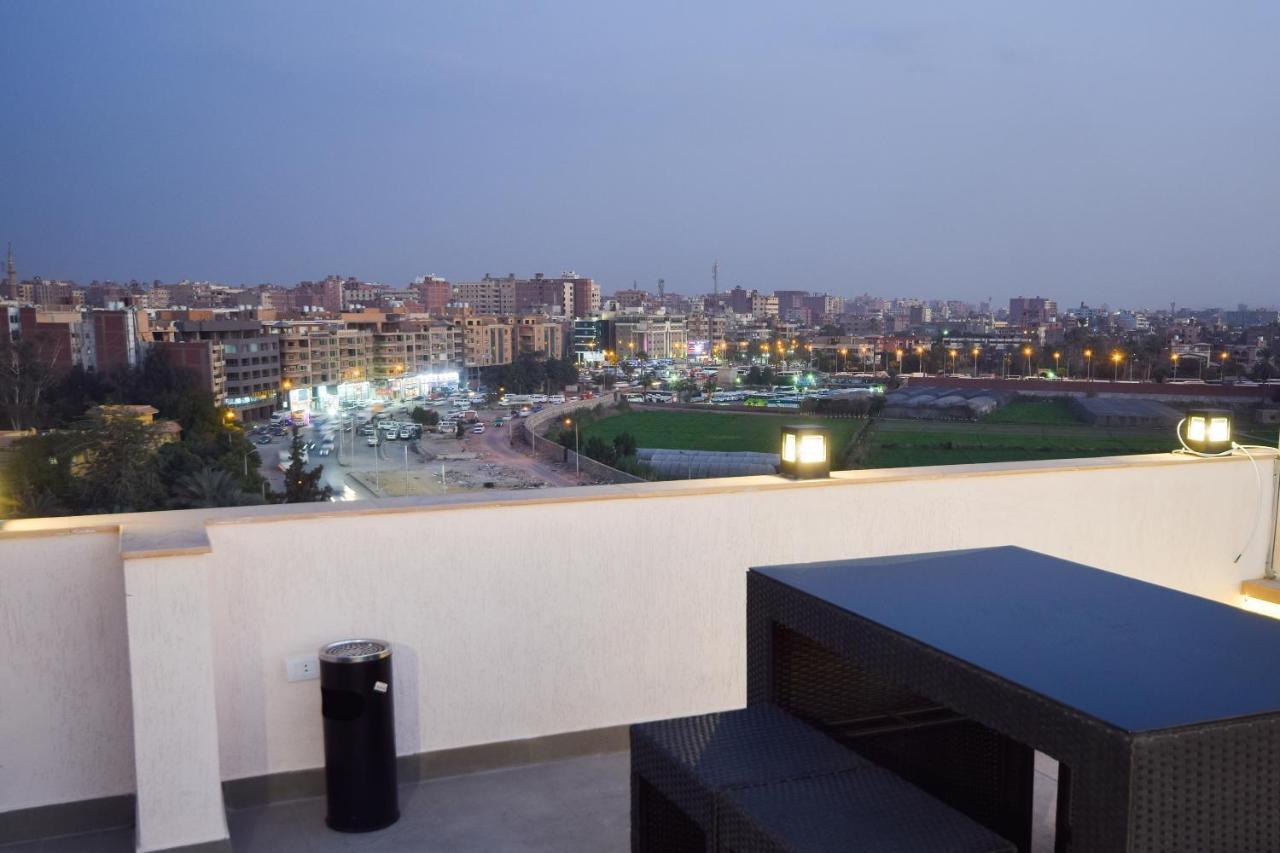 New Pyramid Quen Hotel Le Caire Extérieur photo