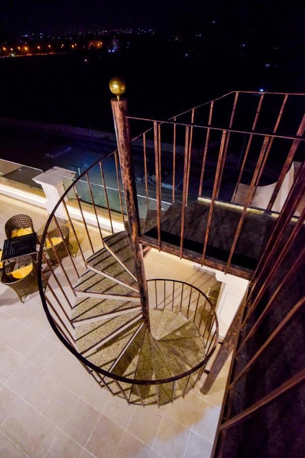 New Pyramid Quen Hotel Le Caire Extérieur photo